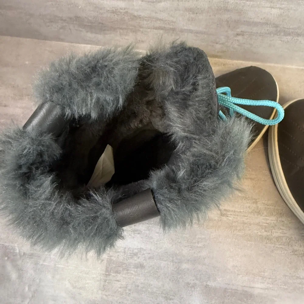 Polar Womens Winter Snow Boots Gray Faux Fur Trim Quilted Duck Boots Blue Laces